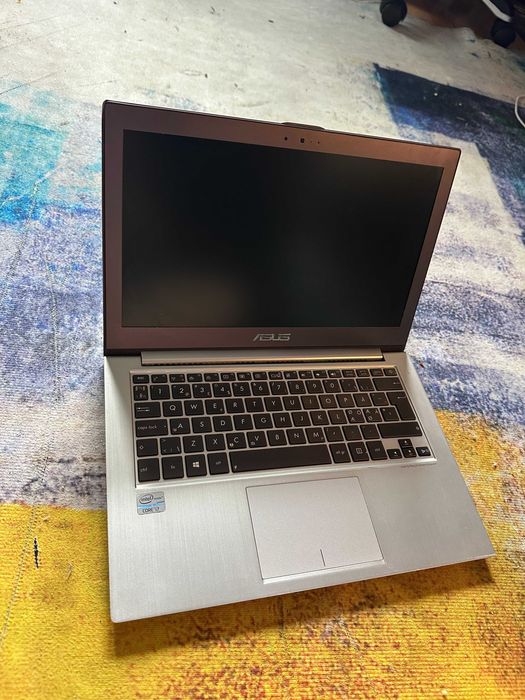 laptop asus ux32a, metalic, core i5, 6 gb, hdd si ssd