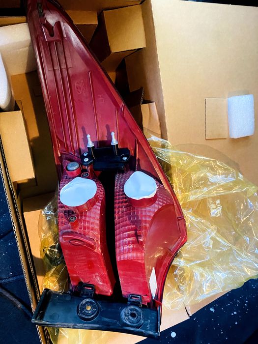 Дясно огледало Santa fe 2012-2016 + Стопове