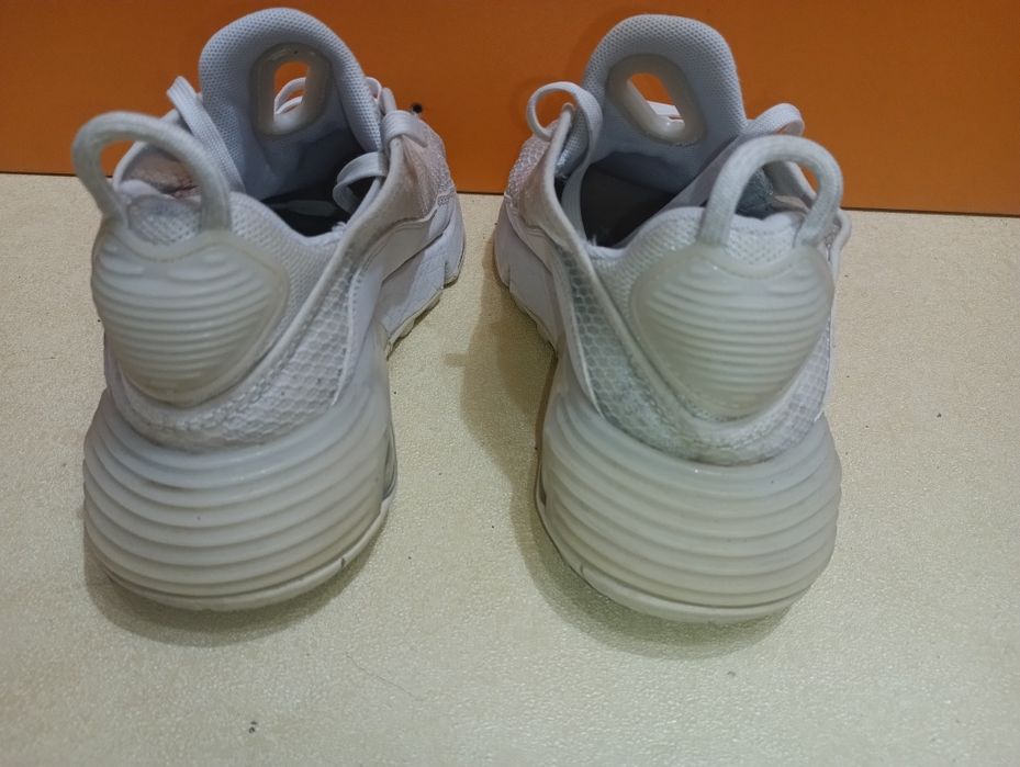 Nike Air Max 2090 N 36,5 - 32 лв