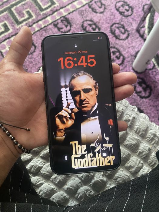 Vand iphone xs max 512 gb!gold
