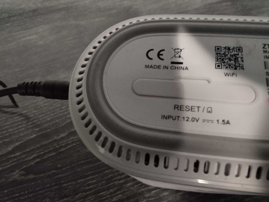 страхотен ултра бърз 5G СИМ рутер за мобилен интернет на Иетел