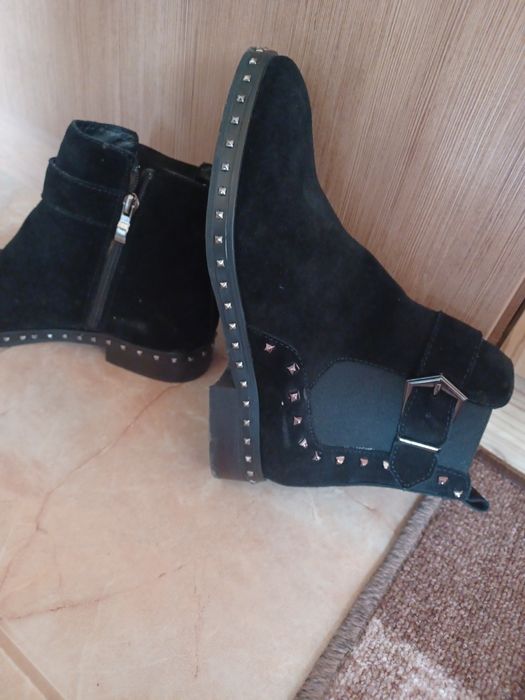 Дамски боти,естествен велур