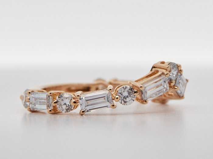 Inel de logodna, aur 14 k cu diamante 1,82 ct , certificat HDR Antwerp