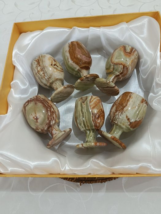 Продам фужеры из оникса