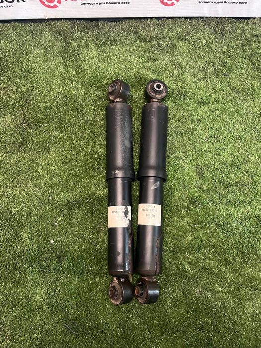 Задние амортизаторы Lexus NX