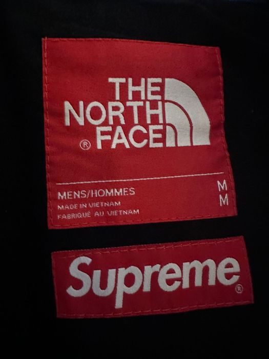 Geaca The North Face x Supreme - Size M