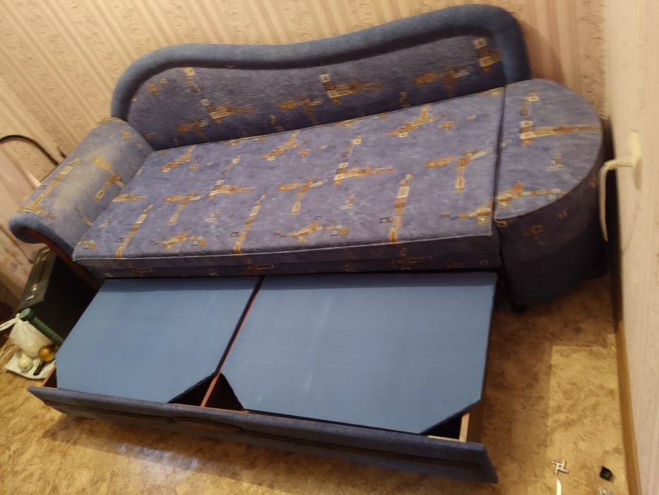 Продается диван-тахта