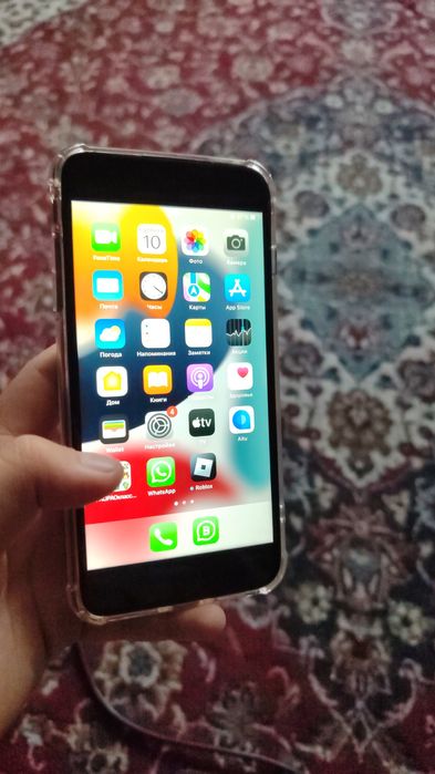 Продам айфон 8+ в хорошем состоянии
