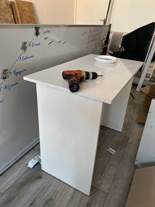 Мебель для офиса/дома срочно!