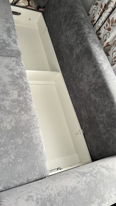 Стильный угловой диван