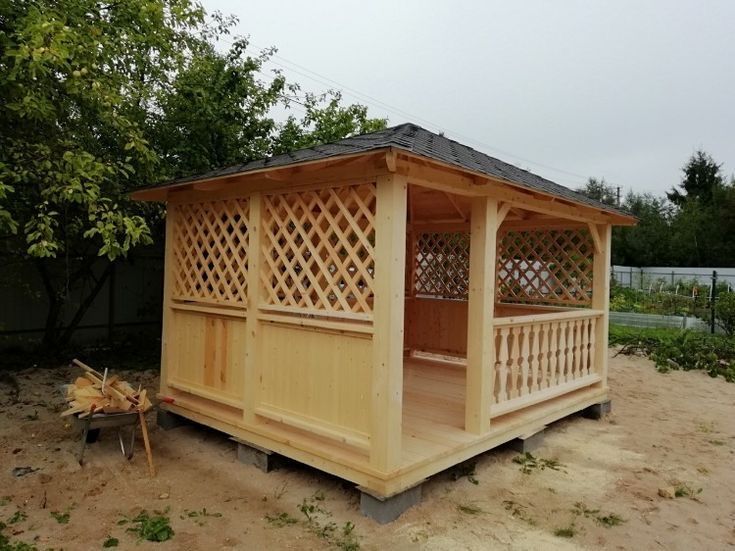 Vand casuta de gradină