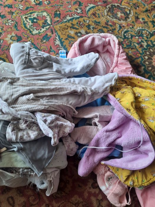 Отдам вещи деские даром