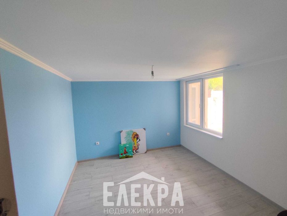 Голяма къща с басейн на 10 мин от плажовете на Бяла