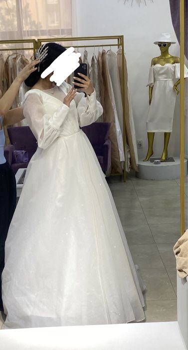 Продам сваденбные платья