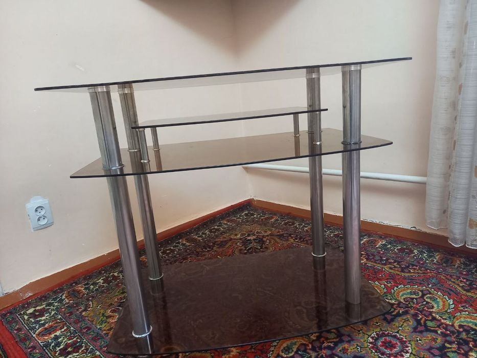 Tv potstavka satiladi jagdae jaksi