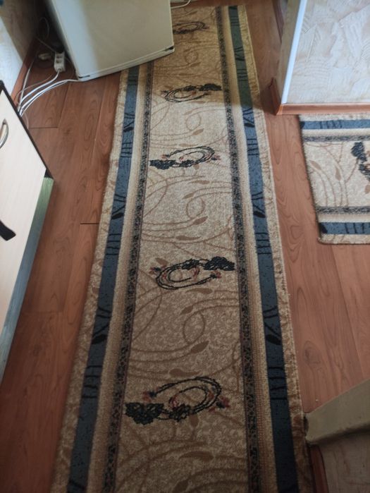 Продам ковровые дорожки