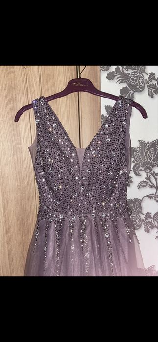 Вечернее платье