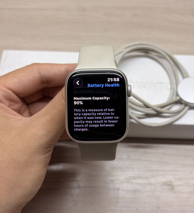 Apple Watch 8 45mm 90%