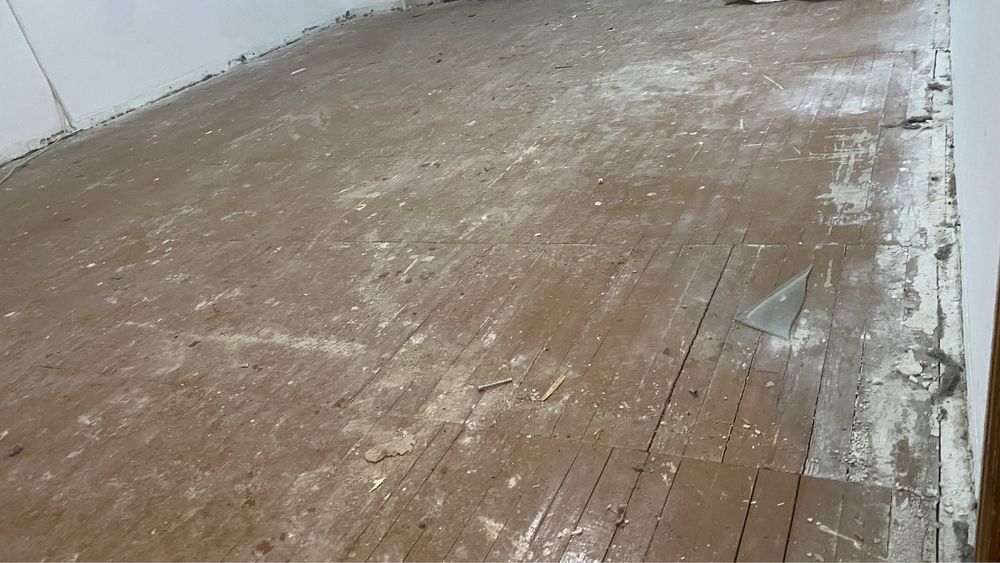 Пол отдам даром