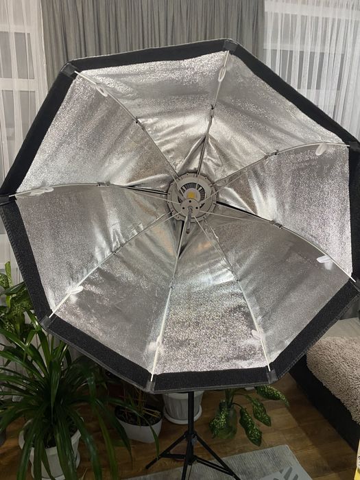 Продам Godox SL60W с софтбоксом