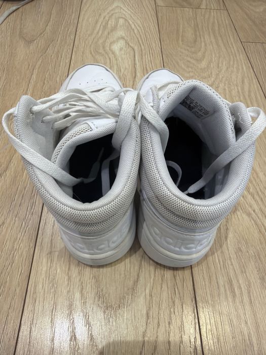 Маратонки adidas