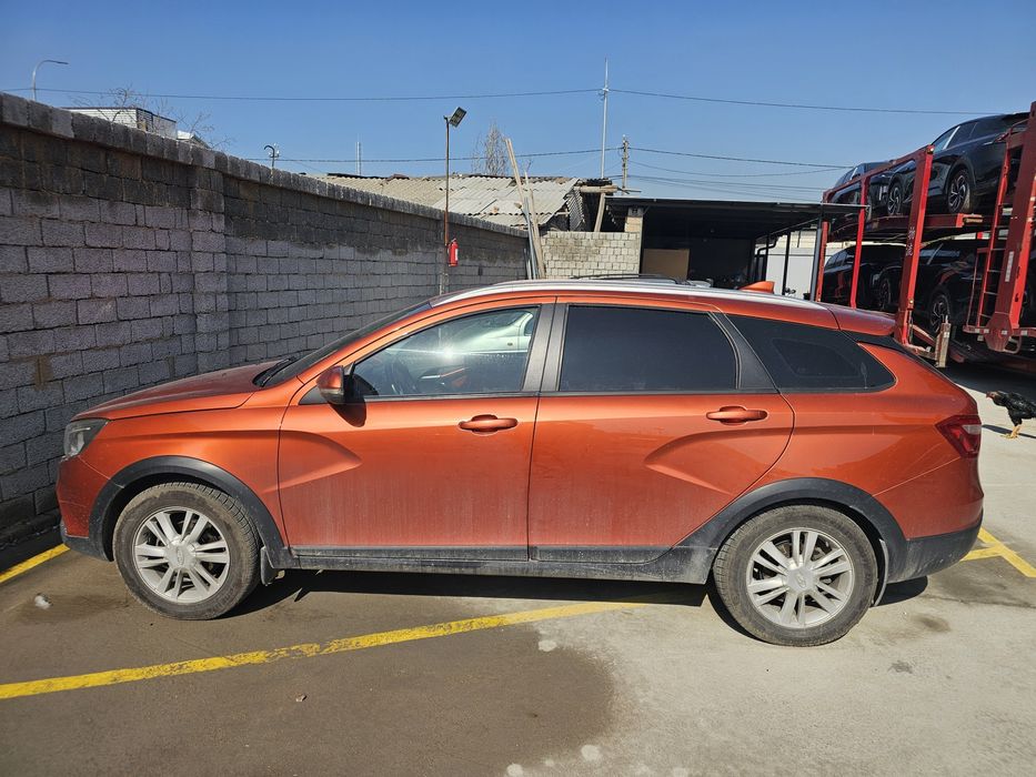 Lada Vesta cross 1.6 mehanika