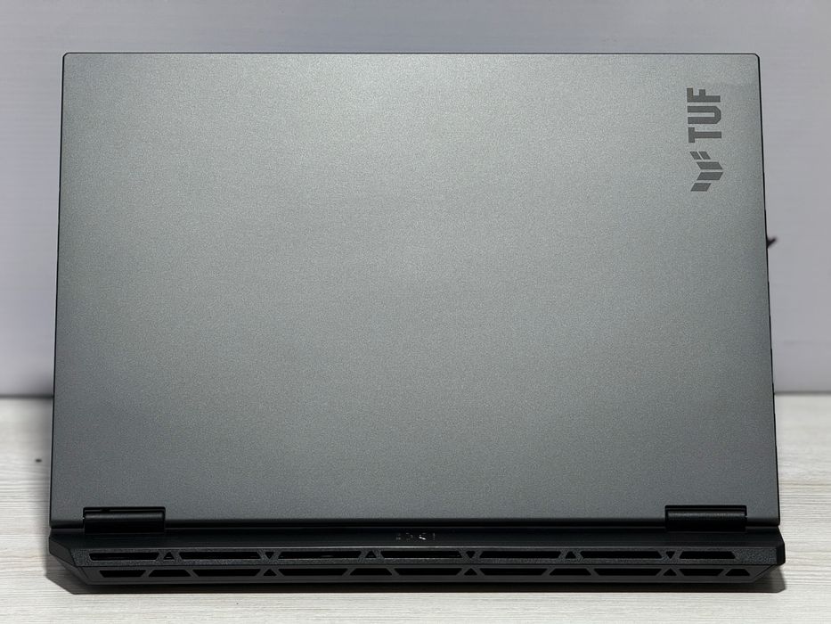 Asus Tuf Gaming F16 ultra 9-275HX RTX-5060 8GB 32/1TB