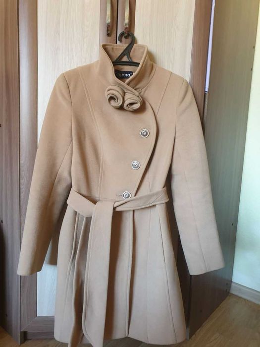 Пальто демисезонное