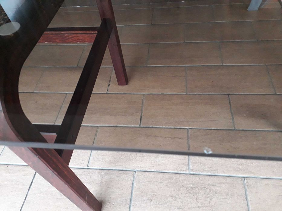 Masuta/masa cu geam (masuta pentru cafea /sufragerie)