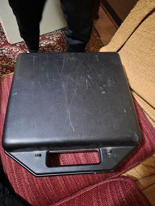 Пишеща машина Xebpoc 1300