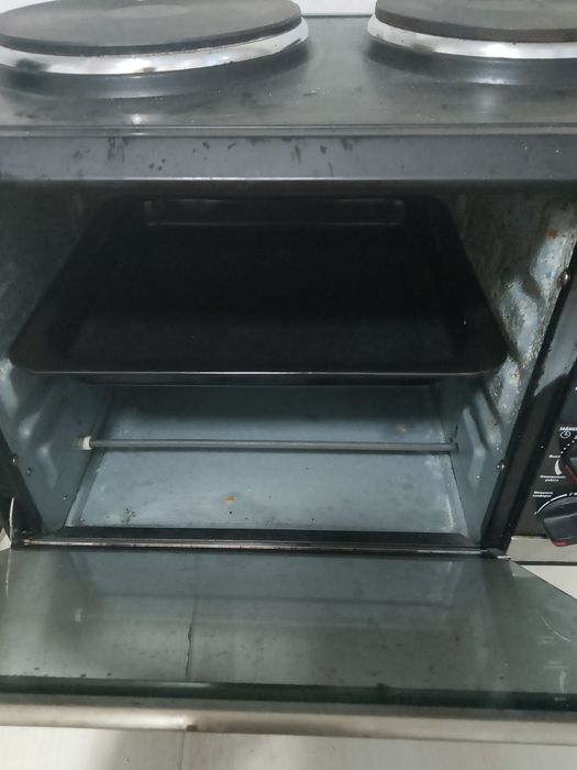 Продам духовка и плитка.