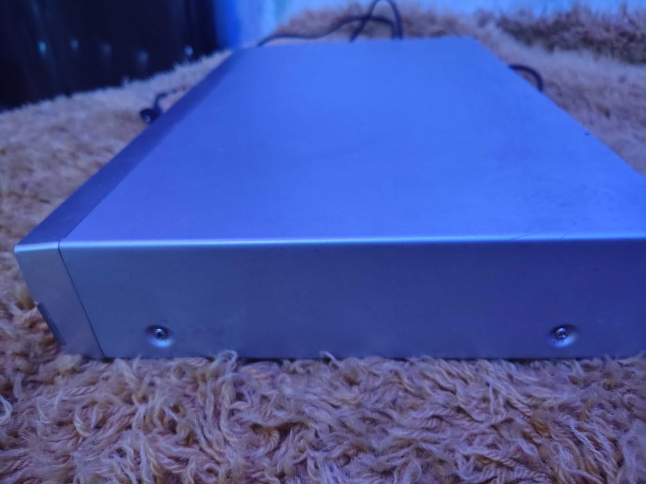 Продавам DVD player BLUEsky DV1000