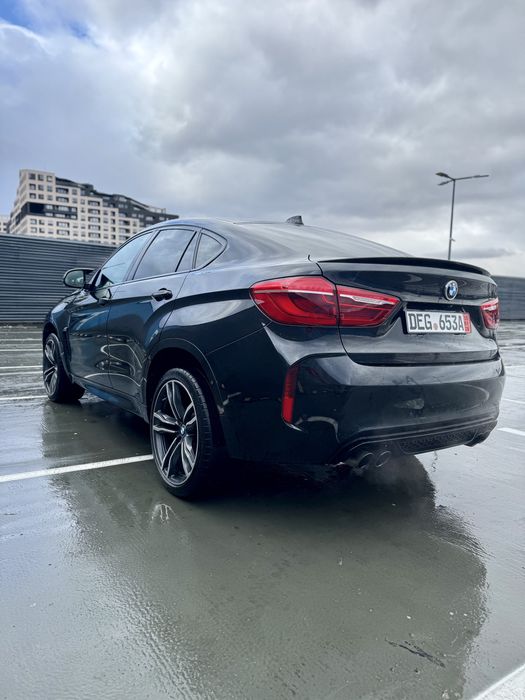 BMW X6 M 4.4 V8 575cp