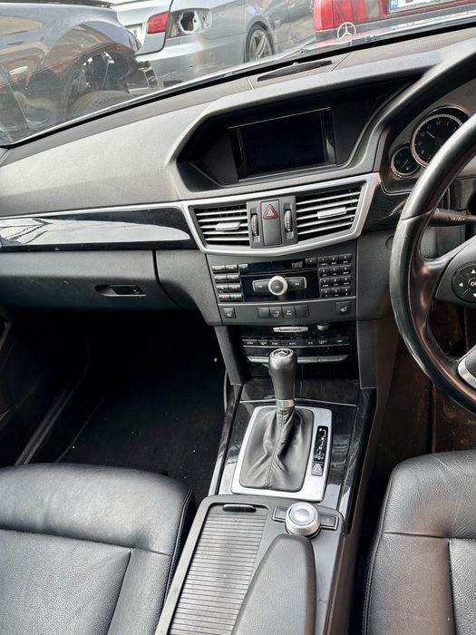 Mercedes E220CDI W212 2011г Мерцедес Е220ЦДИ 170кс