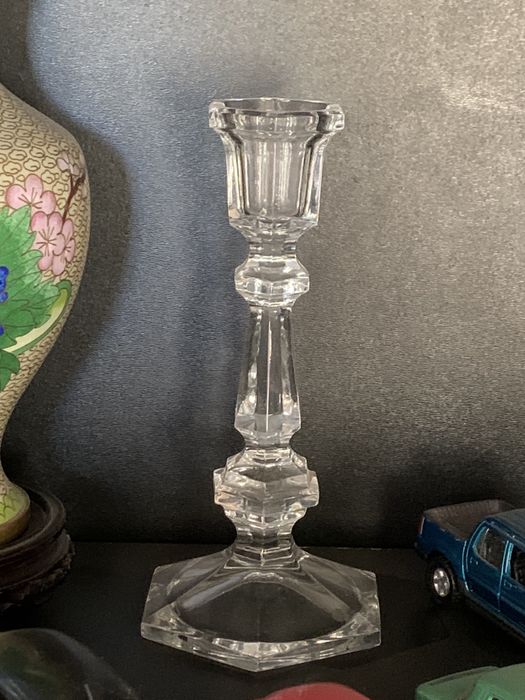 Sfetnice (sfeșnice) bibelouri, vaza (vaze), fructiere