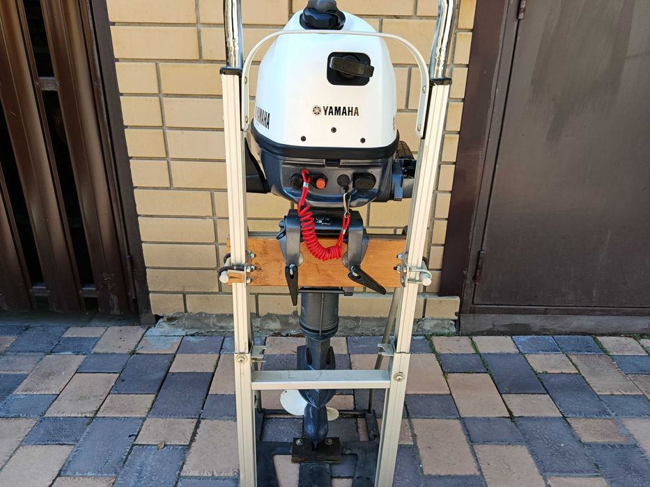 Лодочный мотор Yamaha 5 л.с.