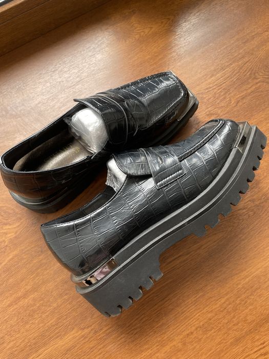 Лоферы 37р.        .