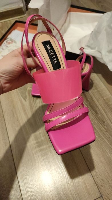 Vand sandale Musette mărimea 37