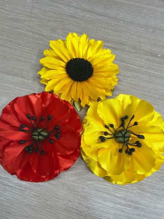 Цветы из атласной ленты