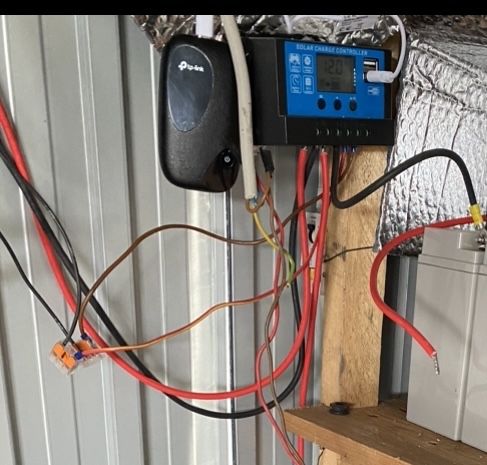 Kit solar fotovoltaic off grid 200w cu invertor de 3000w