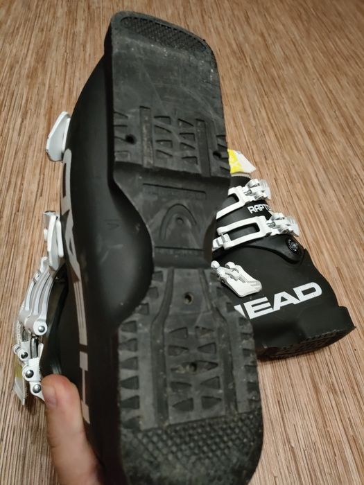 Горнолыжные ботинки HEAD