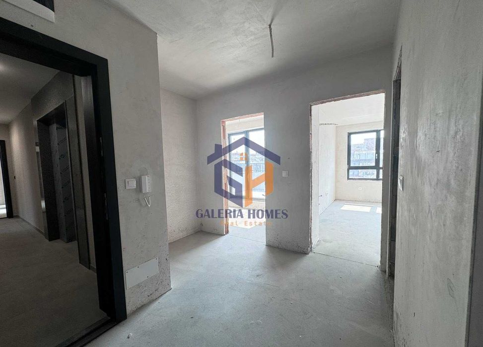 Тристаен апартамент в центъра на София до метростанция Опълченска