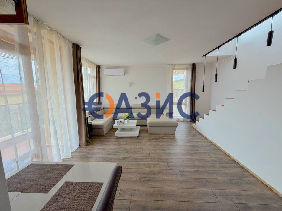 Продава се Двустаен апартамент в Свети Влас - 130 кв.м за 400 €/кв.м - Снимка #2