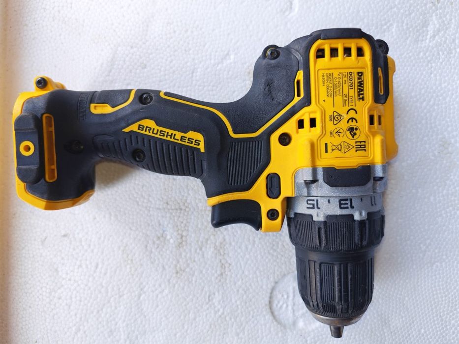 Bormașina dewalt