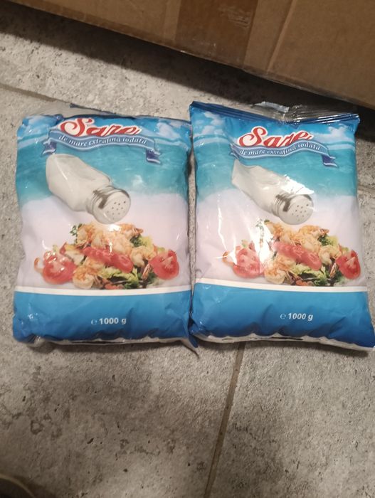 9 pungi Sare de Masă Extrafina Iodată. La 25 lei.