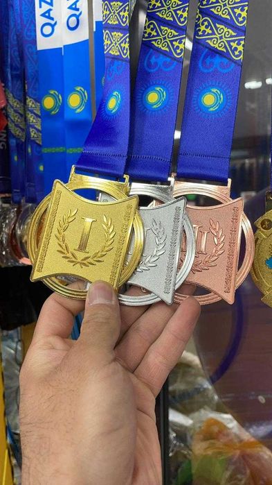 Медаль есть в наличий