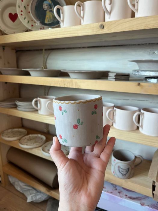 Chiroyli bakallar, Mugs Uz