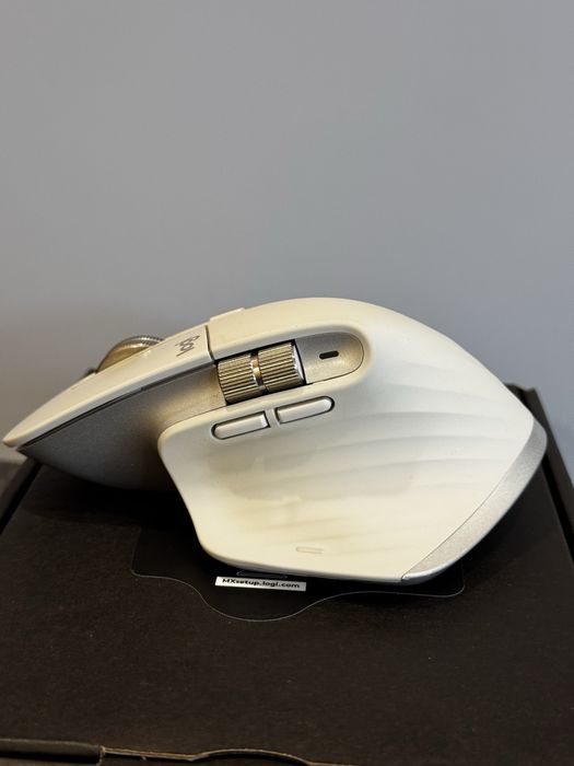 Чисто нова Logitech MX Master 3S Windows