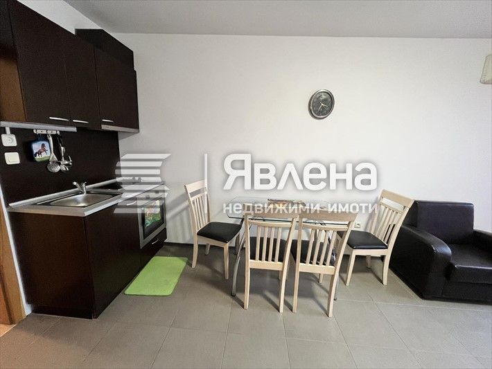 Дава се под наем Двустаен апартамент в к.к. Слънчев бряг - 60 кв.м за 200 € - Снимка #2