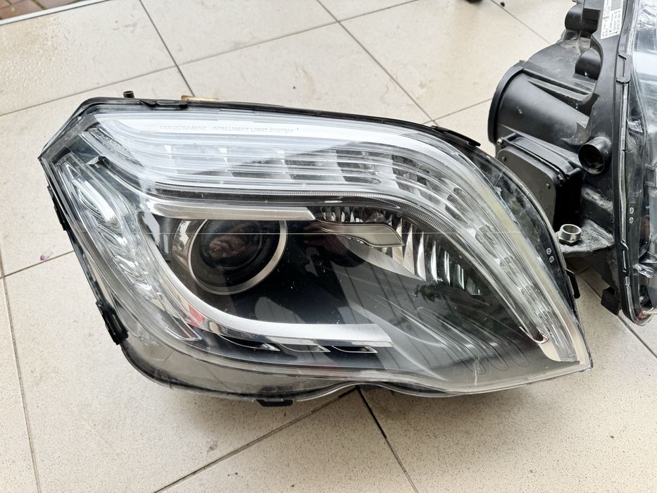 Faruri xenon Mercedes GLK complete